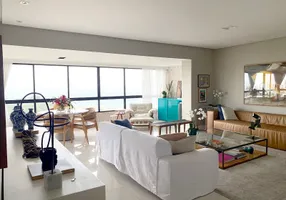 Foto 1 de Apartamento com 4 Quartos à venda, 186m² em Sao Lazaro, Salvador
