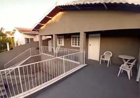 Foto 1 de Casa com 3 Quartos à venda, 150m² em Vila Aurocan, Campinas