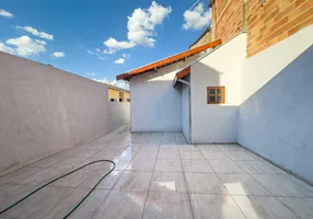 Foto 1 de Casa com 2 Quartos à venda, 100m² em Jardim Satélite, São José dos Campos