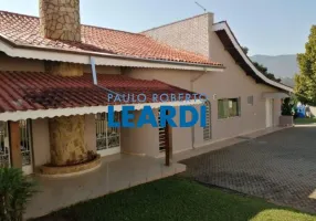 Foto 1 de Casa com 4 Quartos à venda, 600m² em Jardim Residencial Santa Luiza, Atibaia