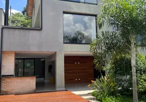 Foto 1 de Casa de Condomínio com 5 Quartos à venda, 480m² em São Fernando Residência, Barueri