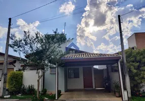 Foto 1 de Casa de Condomínio com 3 Quartos à venda, 93m² em Barreiro Rural, Taubaté