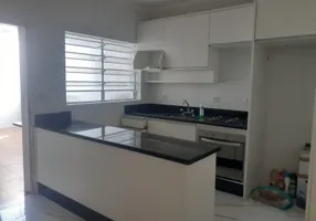 Foto 1 de Sobrado com 3 Quartos para alugar, 130m² em Rudge Ramos, São Bernardo do Campo