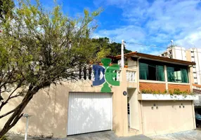 Foto 1 de Casa com 3 Quartos para venda ou aluguel, 167m² em Centro, Jacareí