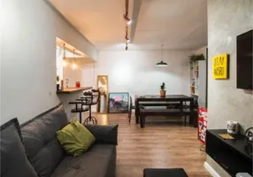 Foto 1 de Apartamento com 2 Quartos à venda, 56m² em Vila Madalena, São Paulo