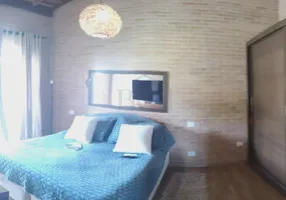 Foto 1 de Casa de Condomínio com 2 Quartos à venda, 200m² em Residencial e Industrial Campo Alegre, Poços de Caldas