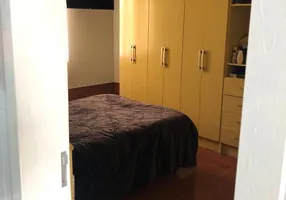 Foto 1 de Casa com 2 Quartos à venda, 120m² em Vila João Pessoa, Porto Alegre