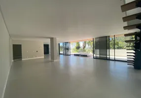 Foto 1 de Casa de Condomínio com 4 Quartos à venda, 432m² em Barra, Balneário Camboriú