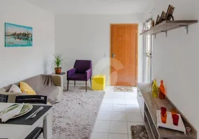 Foto 1 de Apartamento com 2 Quartos à venda, 47m² em Monjolo, São Gonçalo