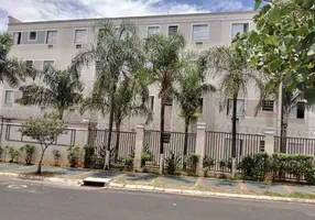 Foto 1 de Apartamento com 2 Quartos à venda, 45m² em Jardim América, Araraquara