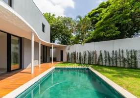 Foto 1 de Casa com 4 Quartos à venda, 375m² em Jardim Luzitânia, São Paulo