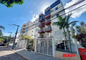 Foto 1 de Apartamento com 2 Quartos para alugar, 61m² em Córrego Grande, Florianópolis