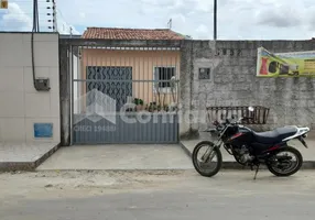 Foto 1 de Casa com 2 Quartos à venda, 115m² em Parque Guadalajara Jurema, Caucaia