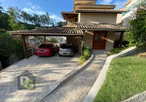 Foto 1 de Casa de Condomínio com 3 Quartos à venda, 417m² em Maria Paula, São Gonçalo