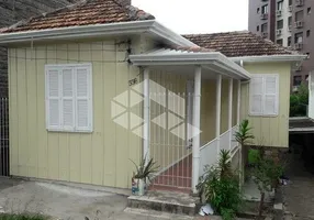 Foto 1 de Casa com 3 Quartos à venda, 150m² em Jardim São Pedro, Porto Alegre