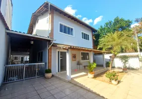 Foto 1 de Casa de Condomínio com 4 Quartos à venda, 252m² em Freguesia- Jacarepaguá, Rio de Janeiro