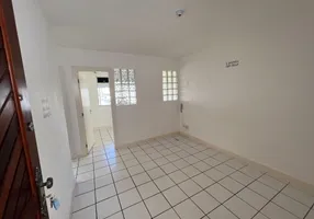 Foto 1 de Apartamento com 1 Quarto para alugar, 40m² em Costa Azul, Salvador