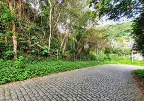 Foto 1 de Lote/Terreno à venda, 926m² em Cascata Guarani, Teresópolis