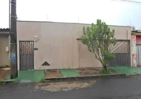 Foto 1 de Sala Comercial com 4 Quartos à venda, 120m² em Residencial Viviane, Uberlândia