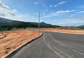 Foto 1 de Lote/Terreno à venda, 385m² em Encruzilhada , Biguaçu