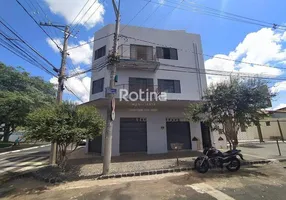 Foto 1 de Apartamento com 2 Quartos para alugar, 40m² em Segismundo Pereira, Uberlândia