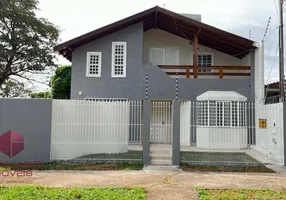 Foto 1 de Sobrado com 3 Quartos à venda, 180m² em Jardim Alvorada, Maringá