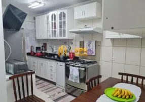 Foto 1 de Casa com 3 Quartos à venda, 250m² em Campo Grande, São Paulo