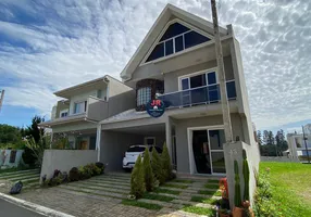 Foto 1 de Casa de Condomínio com 3 Quartos à venda, 240m² em Umbara, Curitiba