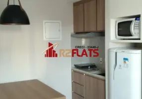 Foto 1 de Flat com 1 Quarto para alugar, 35m² em Moema, São Paulo