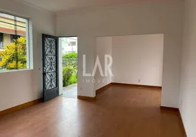 Foto 1 de Casa com 3 Quartos à venda, 300m² em Santa Rosa, Belo Horizonte