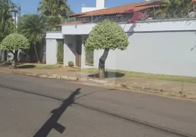 Foto 1 de Casa com 5 Quartos à venda, 415m² em Cidade Jardim, Uberlândia