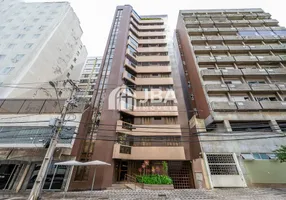 Foto 1 de Apartamento com 3 Quartos à venda, 149m² em Centro, Curitiba