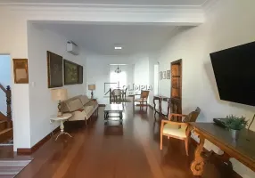 Foto 1 de Casa com 3 Quartos à venda, 300m² em Jardim Europa, São Paulo