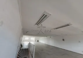 Foto 1 de Galpão/Depósito/Armazém à venda, 750m² em Eldorado, São José dos Campos