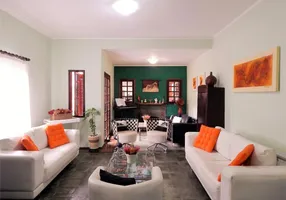 Foto 1 de Casa de Condomínio com 3 Quartos à venda, 199m² em Granja Viana, Carapicuíba