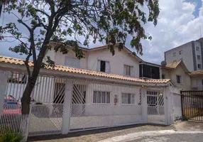 Foto 1 de Casa de Condomínio com 2 Quartos à venda, 90m² em Jardim Maria Rosa, Taboão da Serra