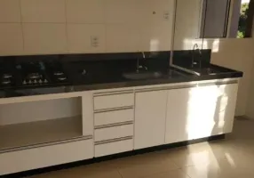 Foto 1 de Apartamento com 2 Quartos para alugar, 54m² em Jardim Inconfidência, Uberlândia