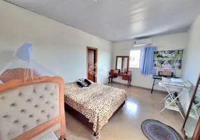 Foto 1 de Casa com 3 Quartos à venda, 60m² em Olaria, Canoas