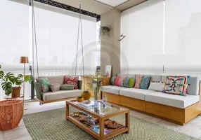 Foto 1 de Apartamento com 2 Quartos à venda, 285m² em Jardim Europa, São Paulo