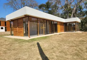 Foto 1 de Casa de Condomínio com 4 Quartos à venda, 134m² em Santa Rosa, Teresópolis