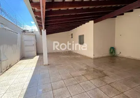 Foto 1 de Casa com 3 Quartos à venda, 156m² em Shopping Park, Uberlândia