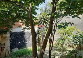 Foto 1 de Lote/Terreno à venda, 112m² em Vila Eldizia, Santo André