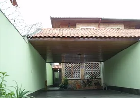Foto 1 de Sobrado com 3 Quartos à venda, 270m² em Vila Mazzei, São Paulo