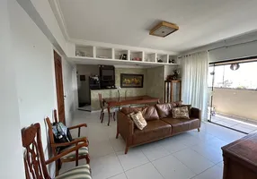 Foto 1 de Apartamento com 2 Quartos à venda, 103m² em Centro, Macaé