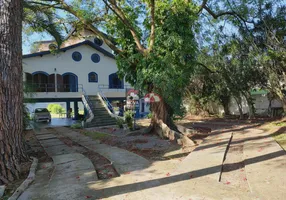 Foto 1 de Fazenda/Sítio com 3 Quartos à venda, 215m² em Jardim Santa Cecília, Pindamonhangaba