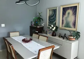 Foto 1 de Casa com 4 Quartos à venda, 227m² em Boqueirão, Santos