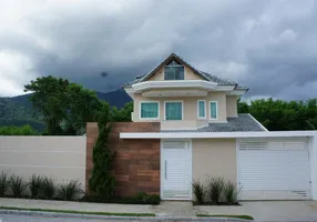 Foto 1 de Casa de Condomínio com 4 Quartos à venda, 360m² em Vargem Pequena, Rio de Janeiro