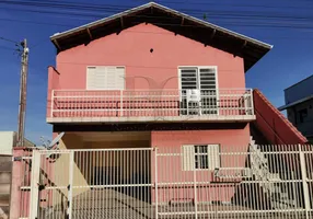 Foto 1 de Casa com 2 Quartos à venda, 82m² em Jardim São Bento, Poços de Caldas