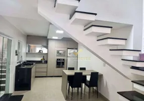 Foto 1 de Casa de Condomínio com 2 Quartos à venda, 200m² em Vila Sacadura Cabral, Santo André