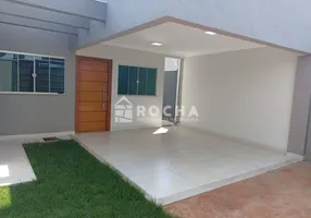 Foto 1 de Casa com 2 Quartos à venda, 98m² em Jardim Itamaracá, Campo Grande